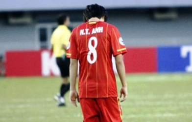 Tuấn Anh nên ở hay về?